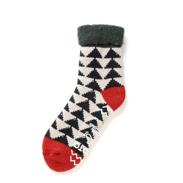 RoToTo Comfy Room Socks Sankaku Green Black Red 3 RoToTo Comfy Room Socks Sankaku Green Black Red